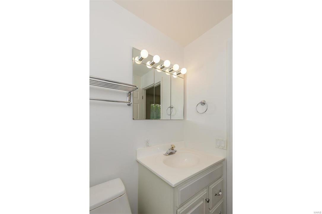 1752 Craig Road St. Louis, MO 63146 - Photo 52 of 64 Gallery Image 52
