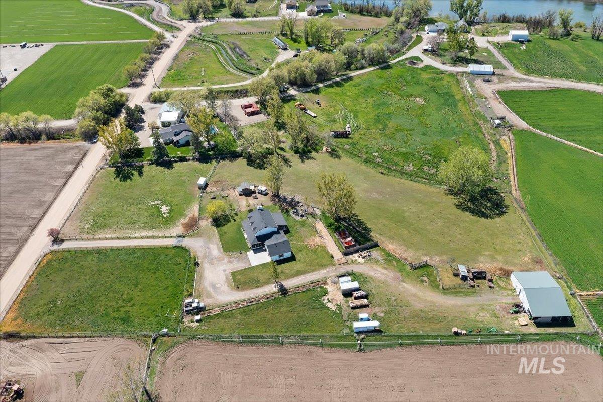 17895 Fargo Road Wilder, ID 83676 - Photo 2 of 49