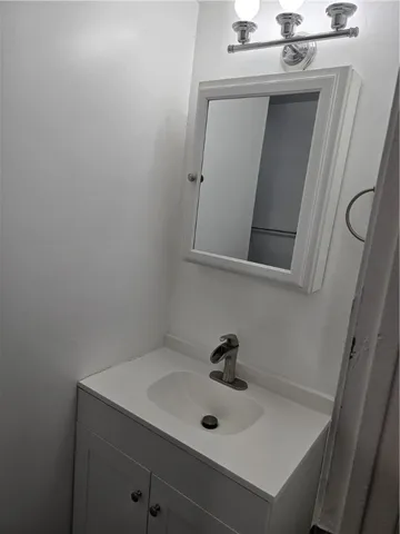 $99,900 | 25 Emerson Park, Rochester, NY 14606