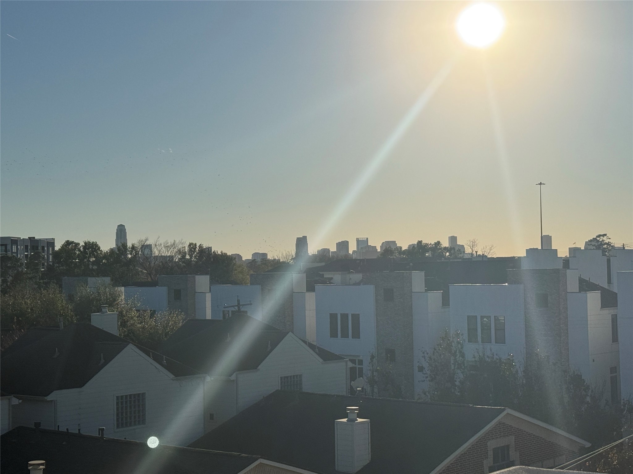 5640 Larkin Street Houston, TX 77007 - Photo 30 of 36 a view of a house with a mountain from a corridor