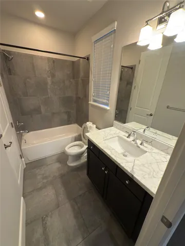 $3,450 | 5640 Larkin Street, Houston, TX 77007