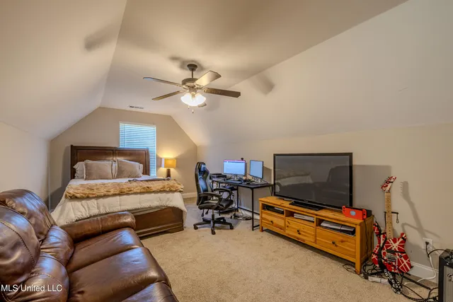 $319,900 | 310 Rocky Crk Drive, Senatobia, MS 38668