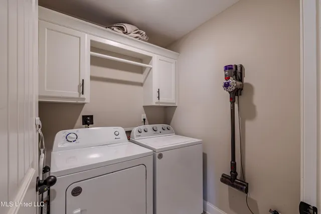 $319,900 | 310 Rocky Crk Drive, Senatobia, MS 38668