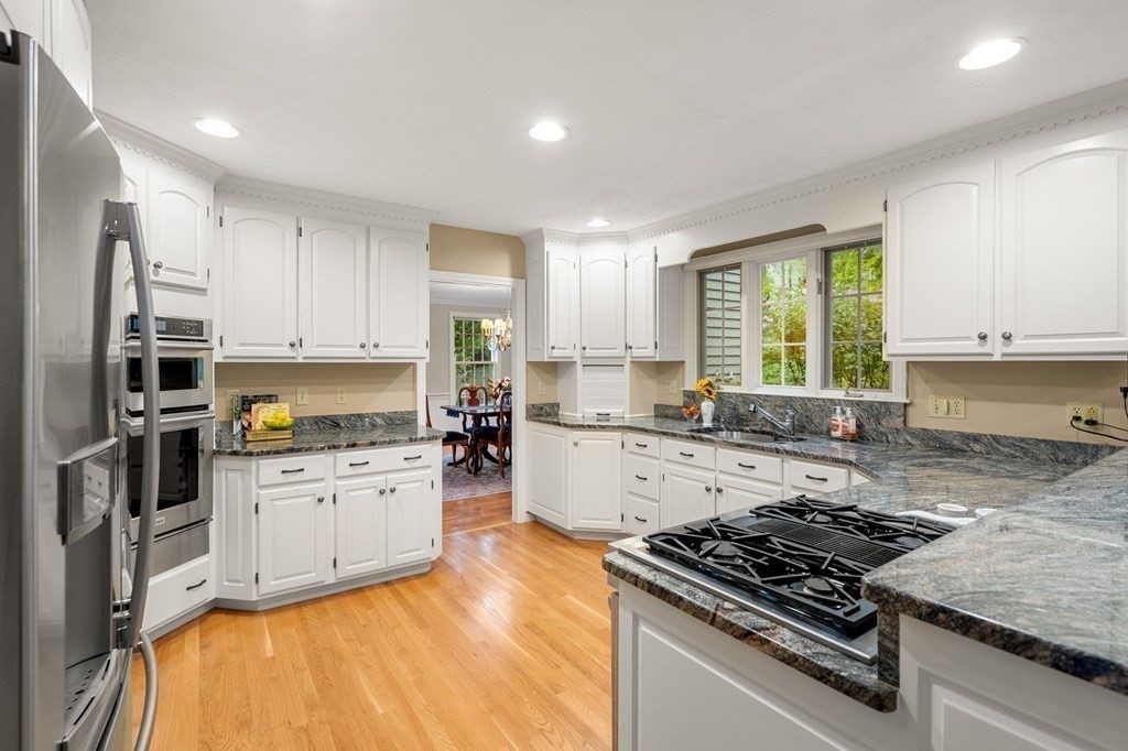 3 Westminster Rd Way Andover, MA 01810 - Photo 4 of 39 Gallery Image 4