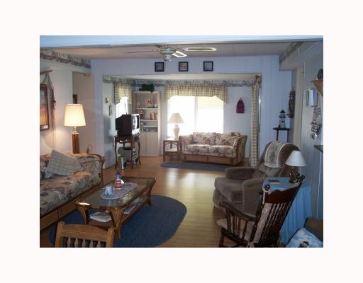 75 South Orchard Island Road, Unit 75 Russells Point, OH 43348 - Photo 4 of 8