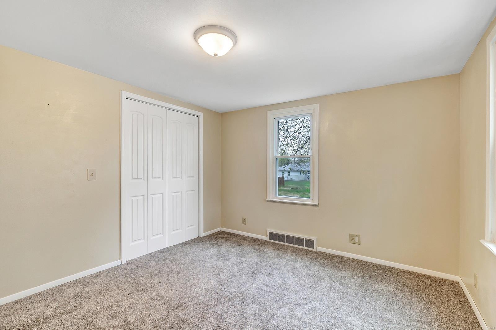 453 North Library Street Waterloo, IL 62298 - Photo 16 of 33