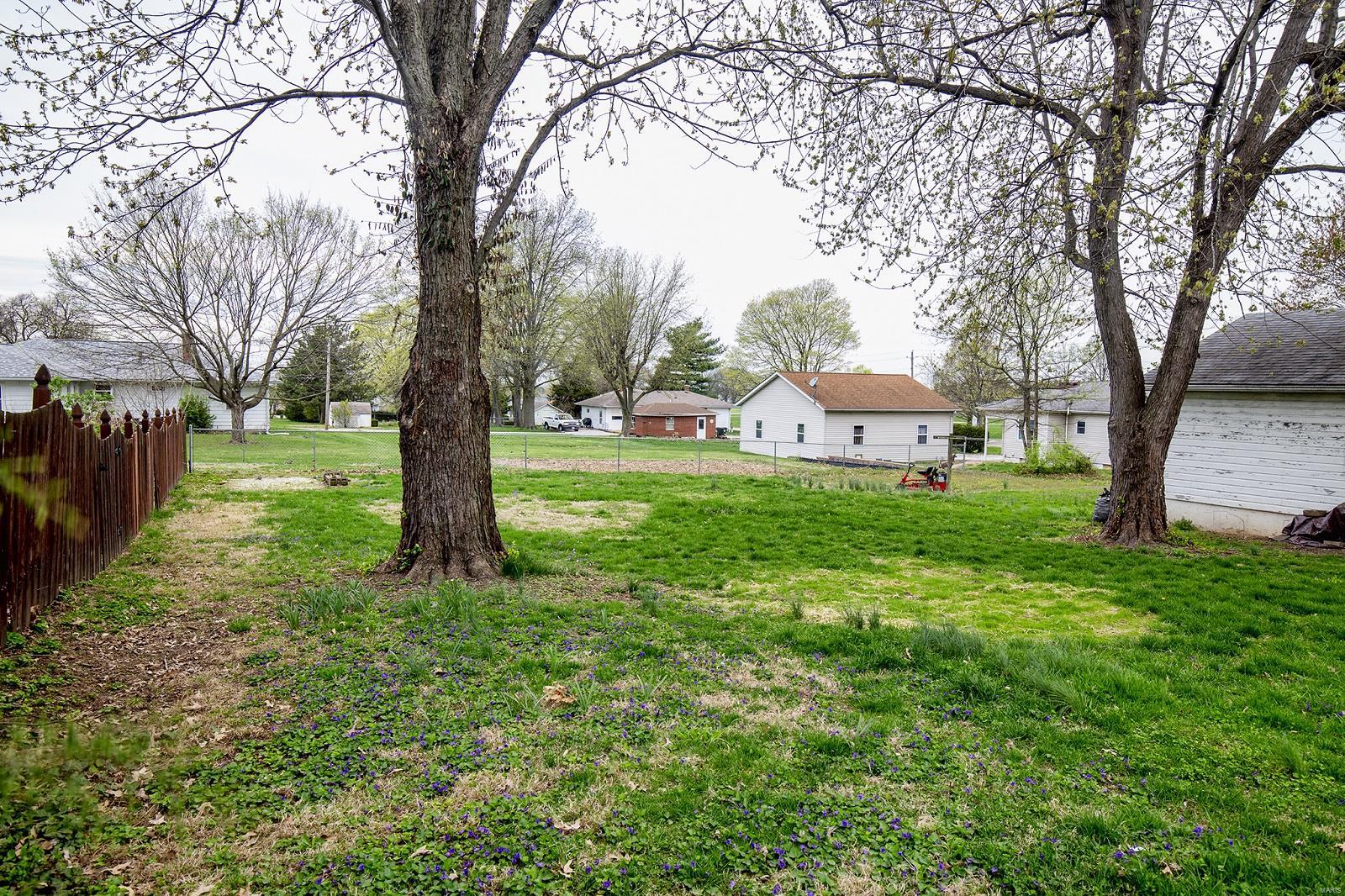 453 North Library Street Waterloo, IL 62298 - Photo 21 of 33