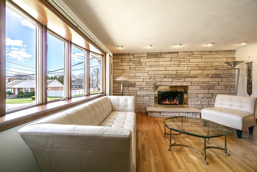 6 Cabot Road Stoneham, MA 02180 - Photo 4 of 26 Gallery Image 4