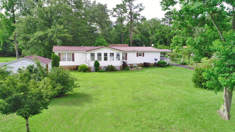149 Pineridge Road Elloree, SC 29047 - Photo 1 of 40