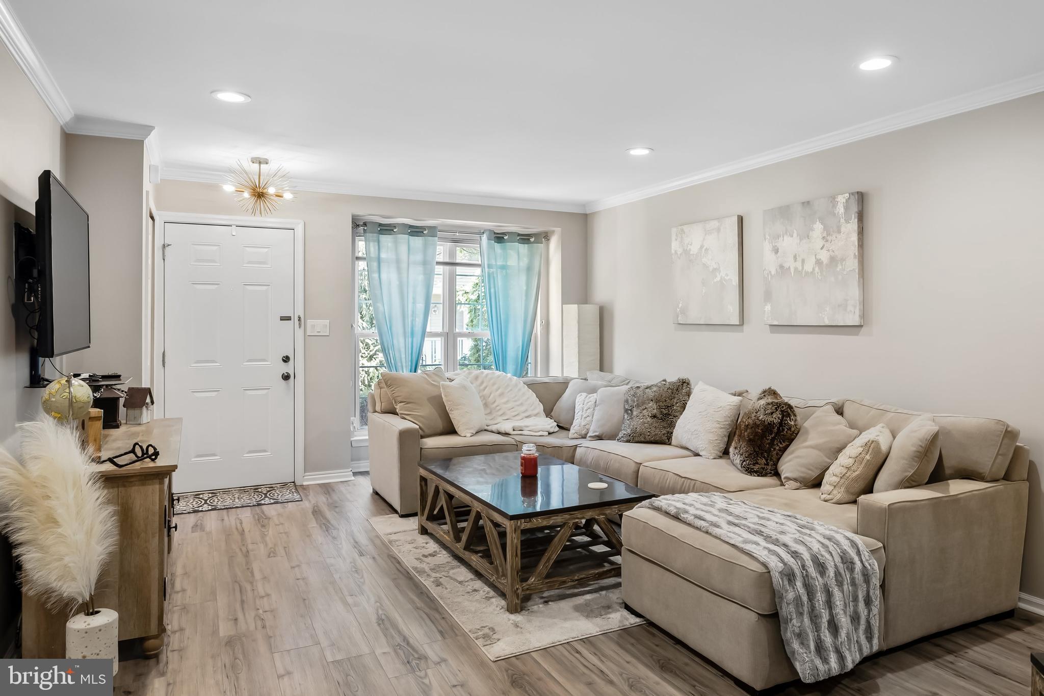 6406 Coventry Way Mount Laurel, NJ 08054 - Photo 9 of 29 Living/Great Room