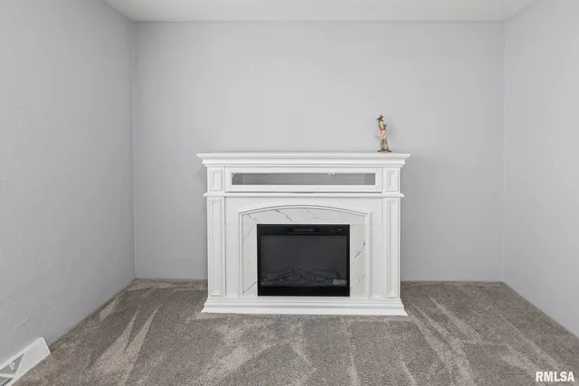 $164,000 | 628 Sara Drive, Centralia, IL 62801