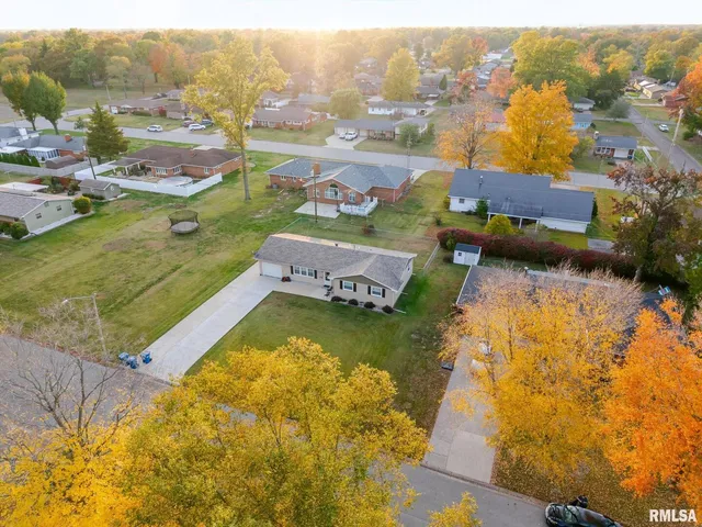 $164,000 | 628 Sara Drive, Centralia, IL 62801