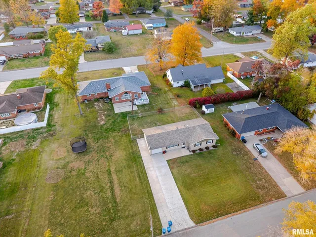 $164,000 | 628 Sara Drive, Centralia, IL 62801