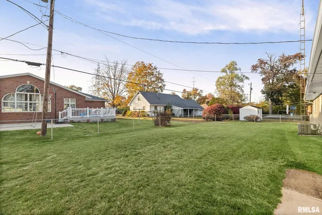 $164,000 | 628 Sara Drive, Centralia, IL 62801