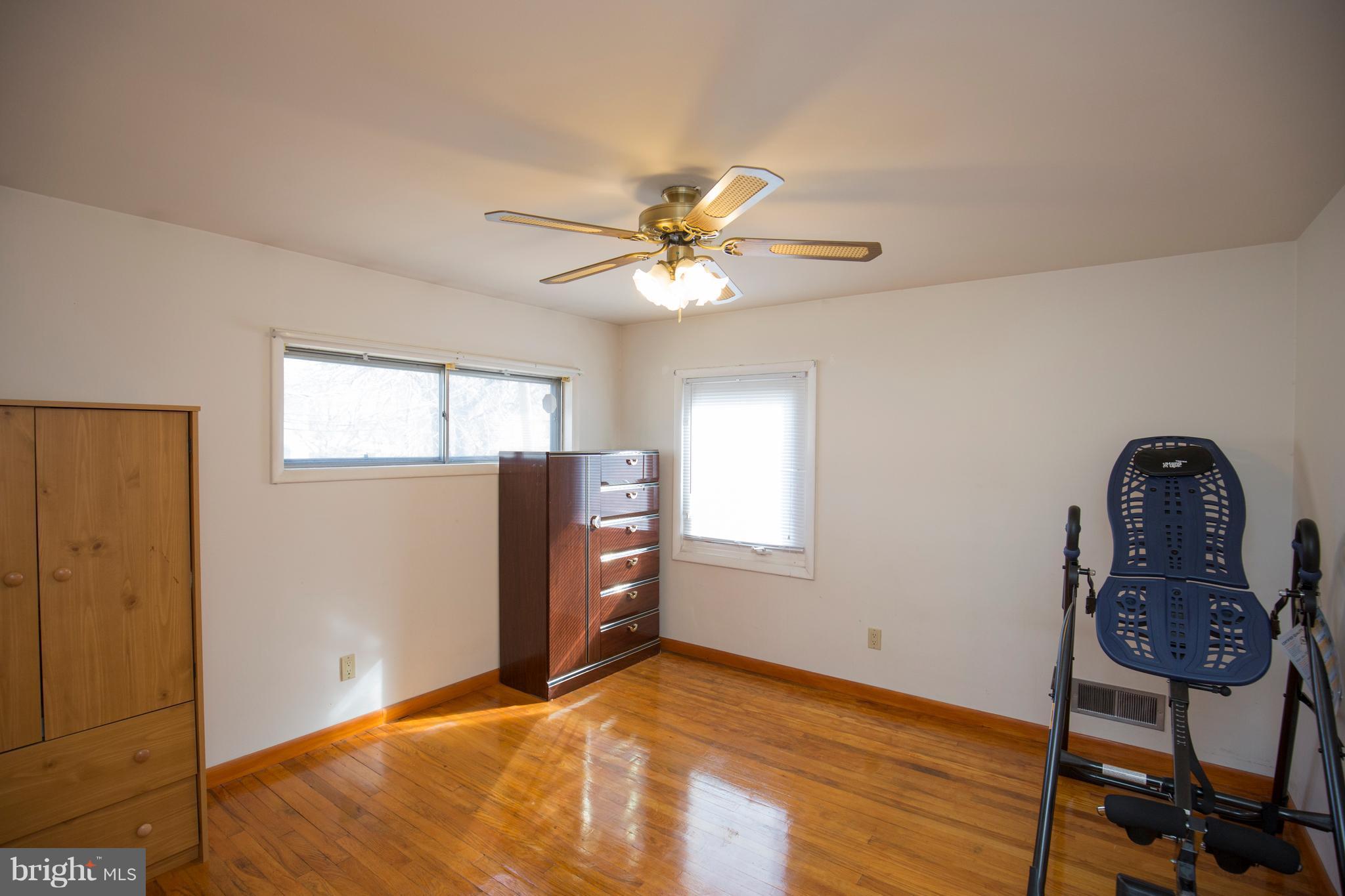 210 Ridgely Road Glen Burnie, MD 21061 - Photo 12 of 25 Bedroom