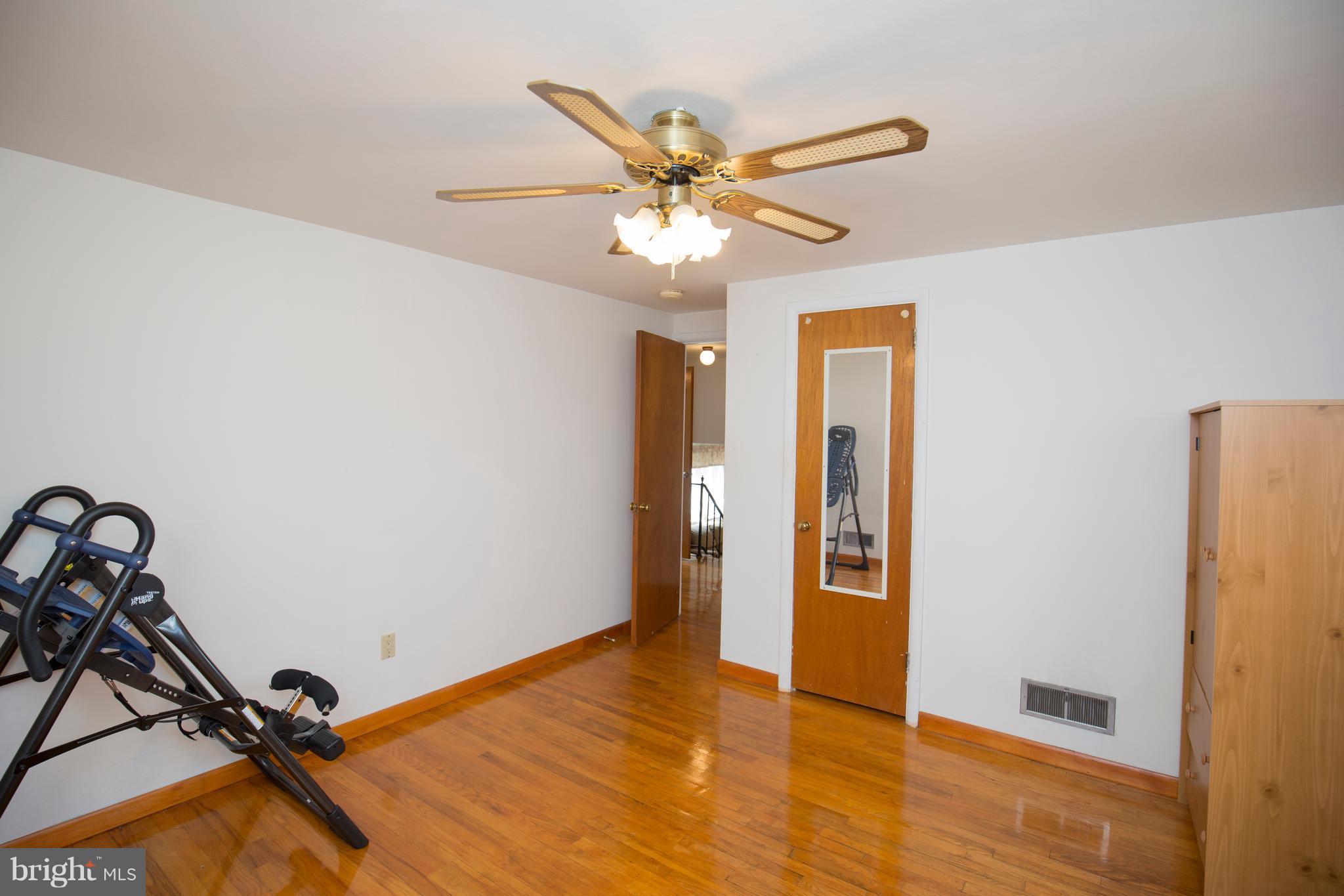 210 Ridgely Road Glen Burnie, MD 21061 - Photo 13 of 25 Bedroom