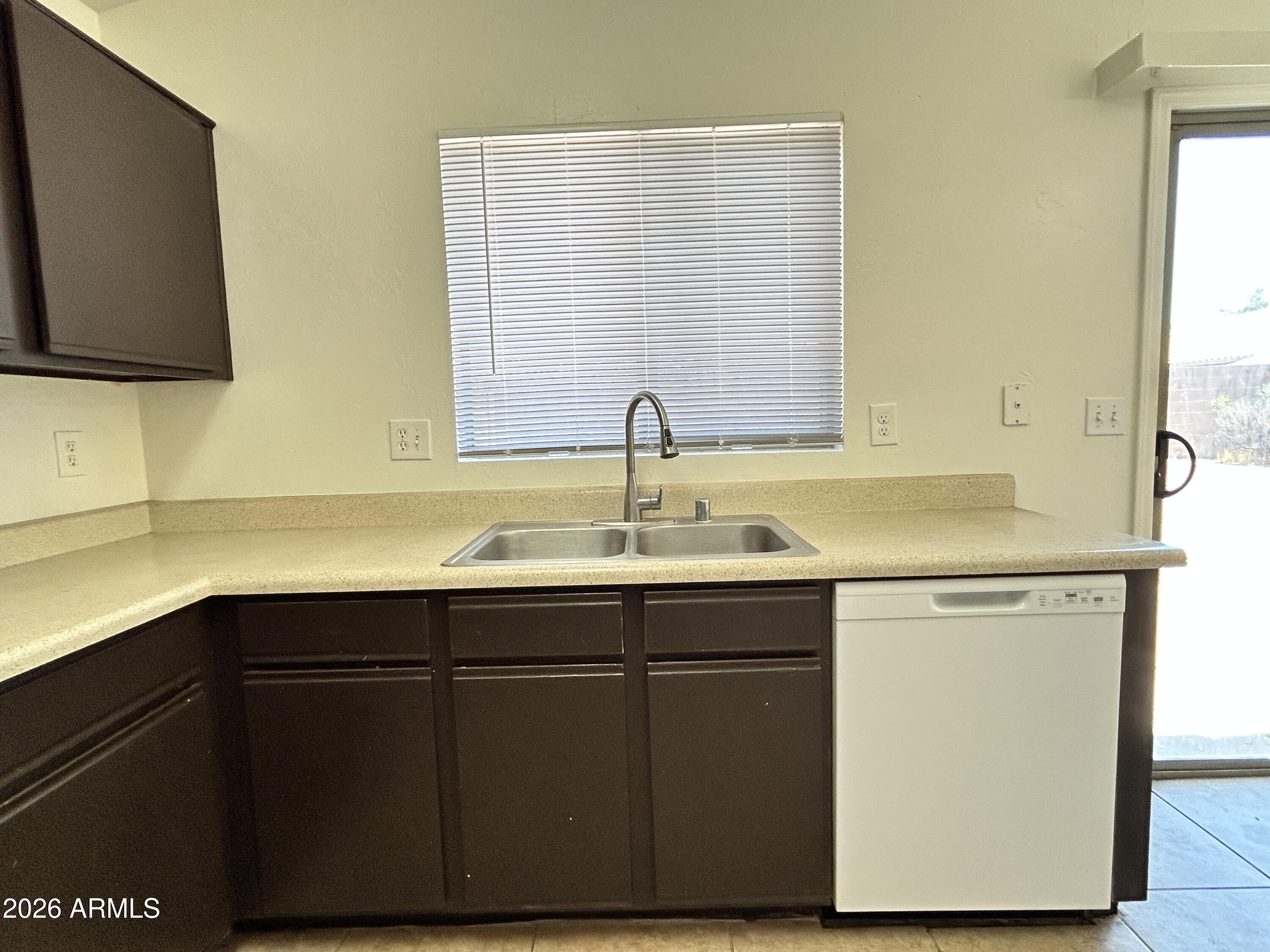 15036 West Calavar Road Surprise, AZ 85379 - Photo 7 of 20 IMG_3279