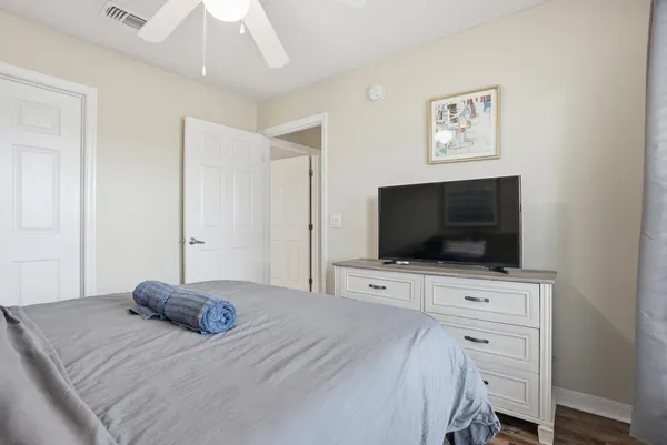 $259,900 | 4270 Calinda Lane, Unit 337, Niceville, FL 32578