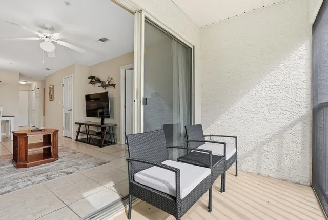 $259,900 | 4270 Calinda Lane, Unit 337, Niceville, FL 32578