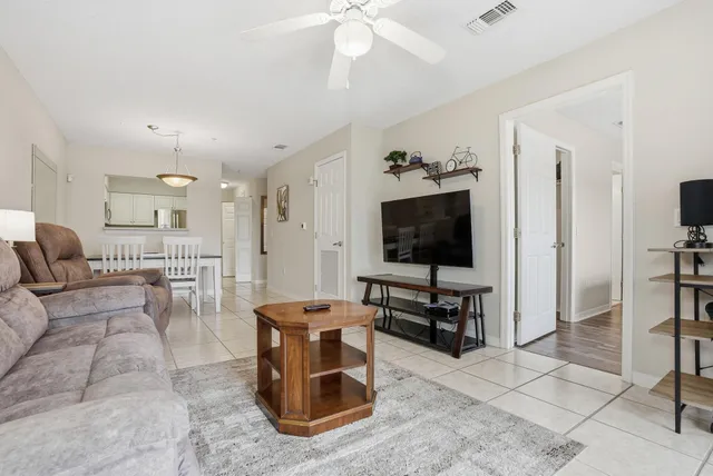$259,900 | 4270 Calinda Lane, Unit 337, Niceville, FL 32578