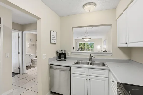 $259,900 | 4270 Calinda Lane, Unit 337, Niceville, FL 32578