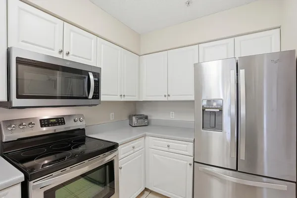 $259,900 | 4270 Calinda Lane, Unit 337, Niceville, FL 32578