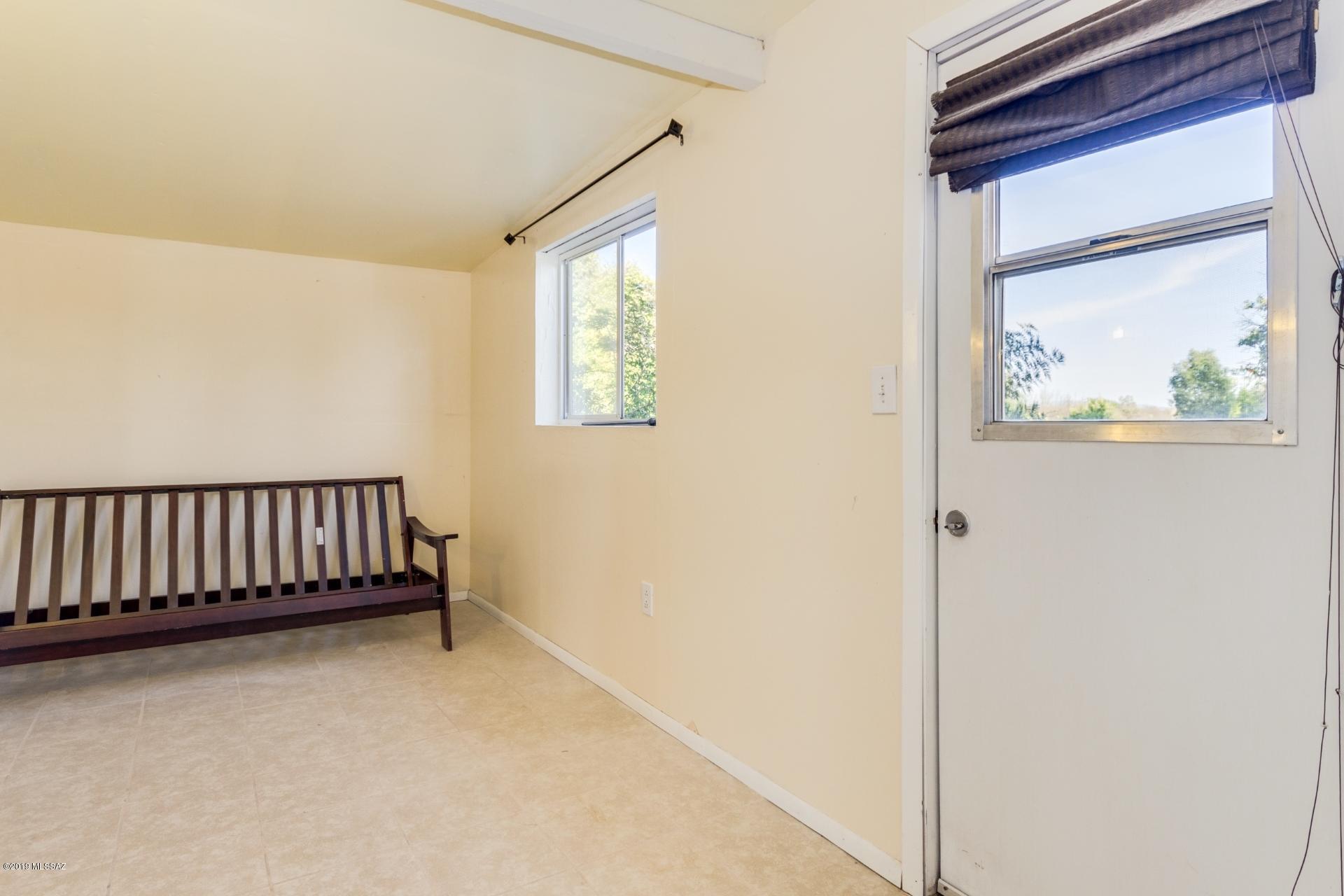 9350 North Shannon Road Tucson, AZ 85742 - Photo 28 of 37