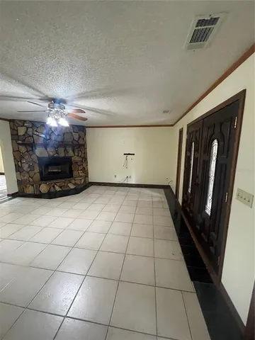 a view of a livingroom with furniture