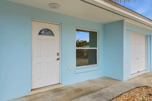 $2,500 | 1612 Northeast South Street, Jensen Beach, FL 34957