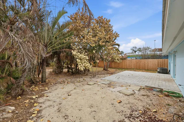 $2,500 | 1612 Northeast South Street, Jensen Beach, FL 34957