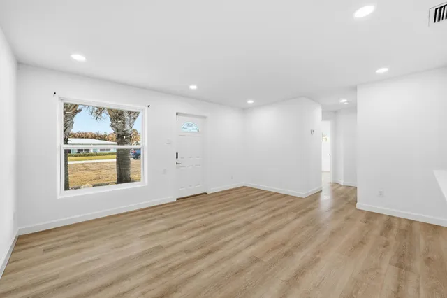 $2,500 | 1612 Northeast South Street, Jensen Beach, FL 34957