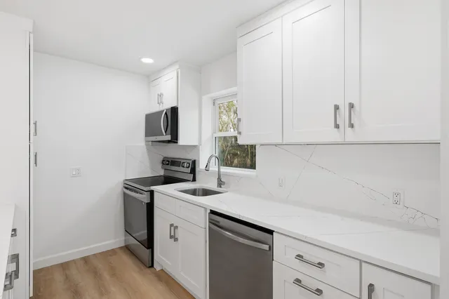 $2,500 | 1612 Northeast South Street, Jensen Beach, FL 34957