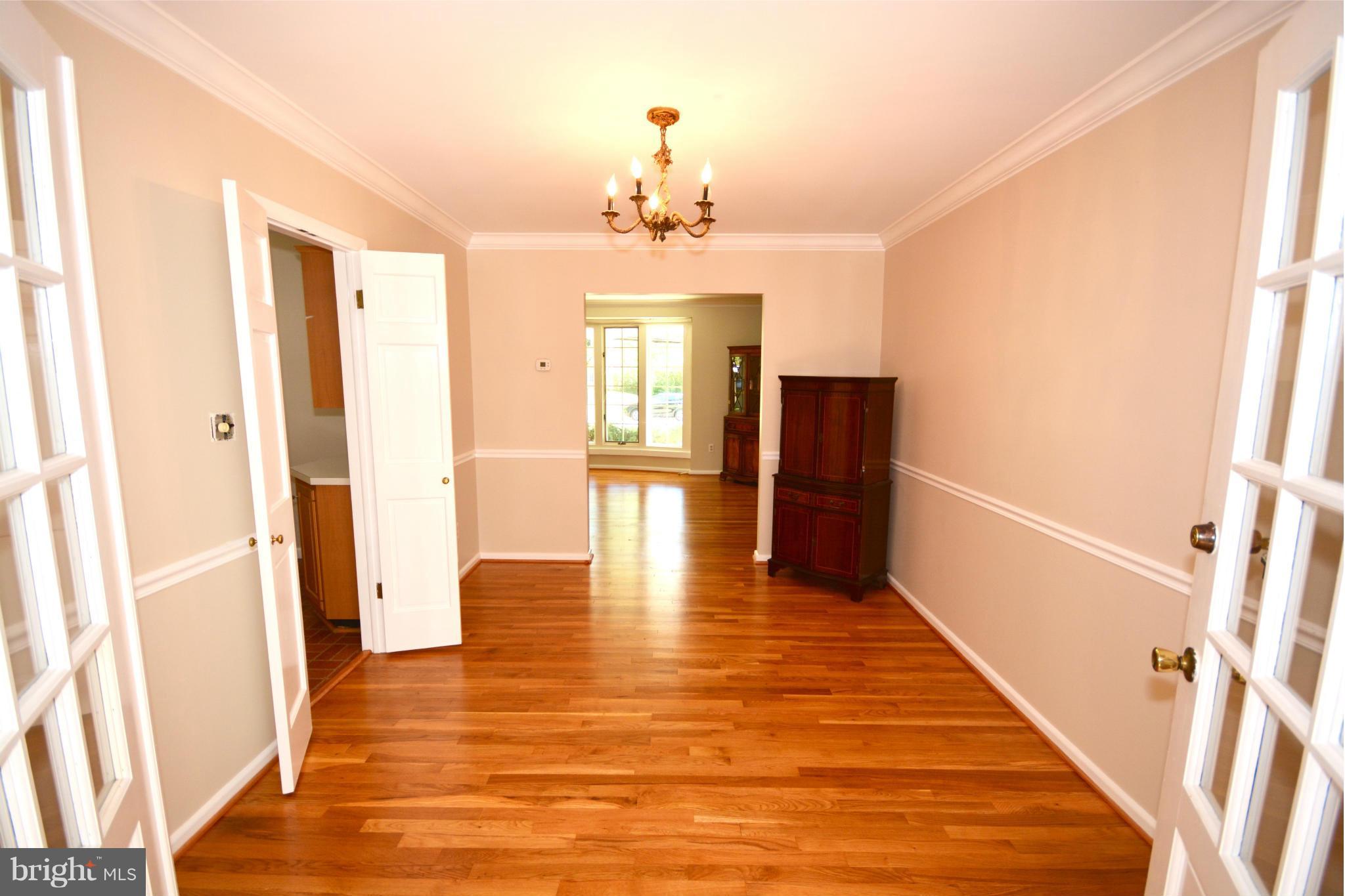 2500 Londonderry Road Alexandria, VA 22308 - Photo 12 of 30 Dining Room