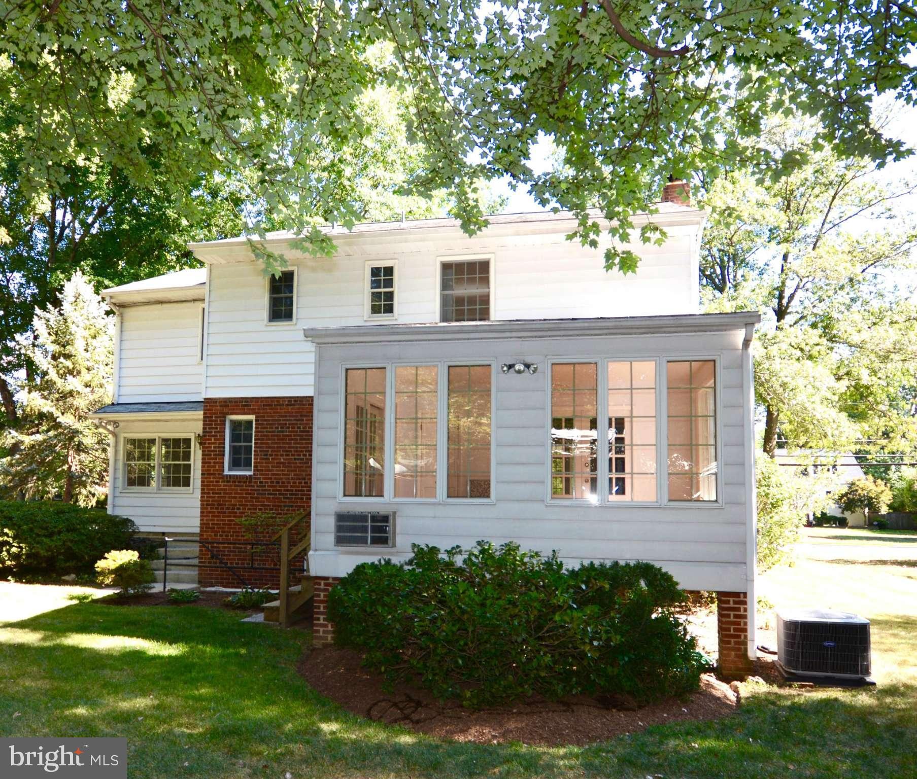2500 Londonderry Road Alexandria, VA 22308 - Photo 3 of 30 Exterior (Rear)