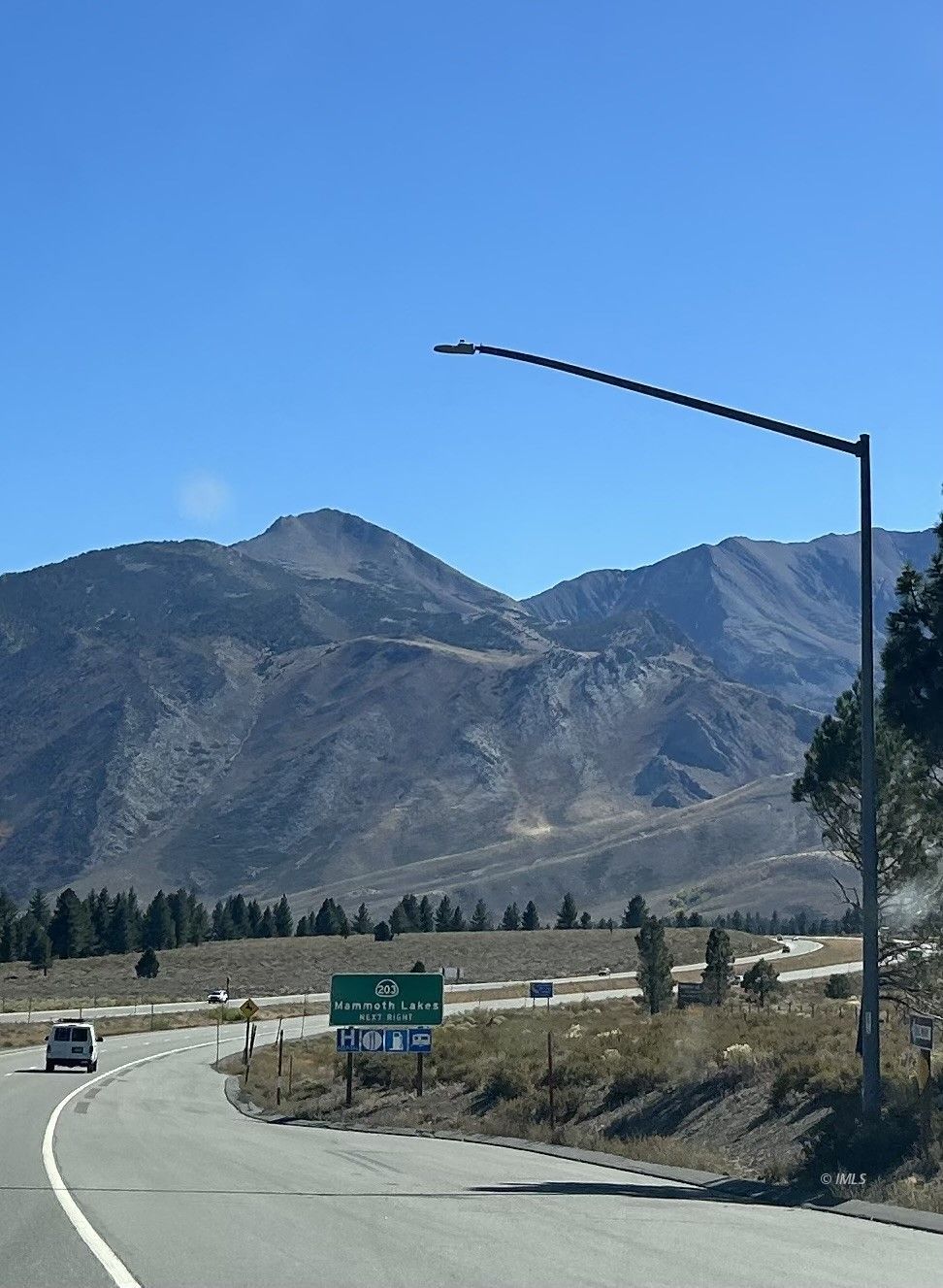 3580 Whitney Portal Road Lone Pine, CA 93545 - Photo 22 of 32 a view of ocean with mountain