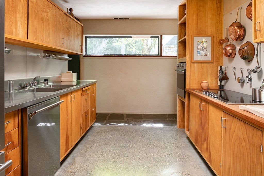 81 Sunset Rock Road Andover, MA 01810 - Photo 14 of 34