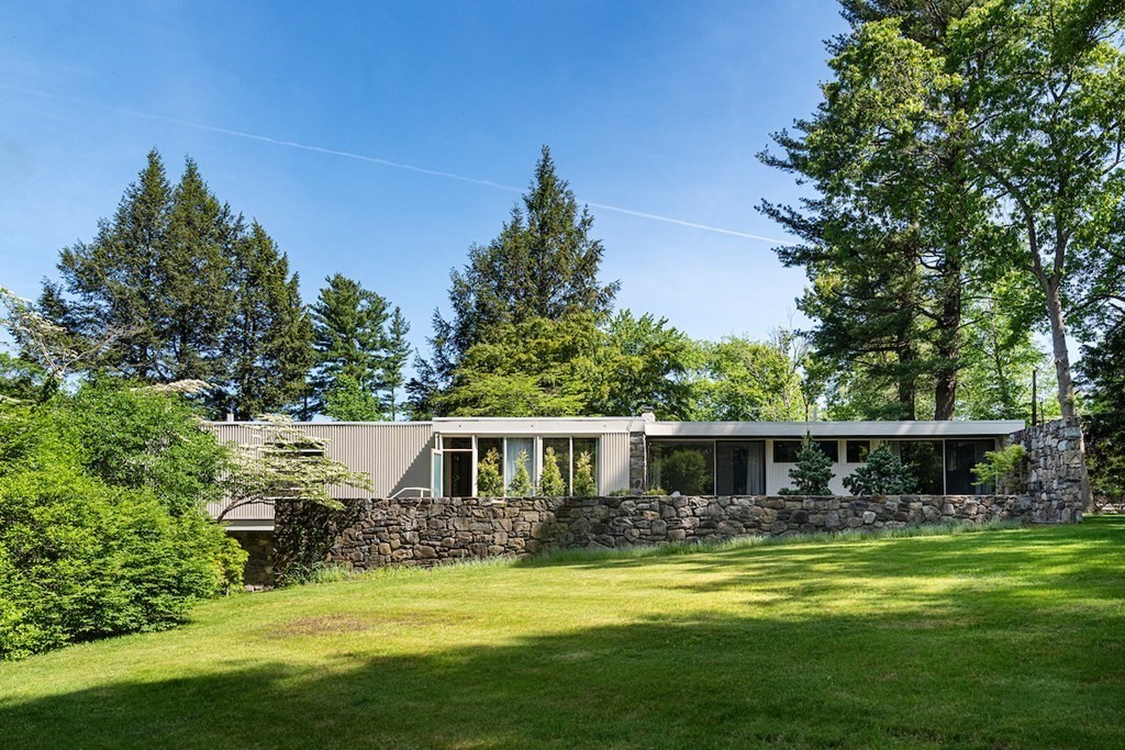 81 Sunset Rock Road Andover, MA 01810 - Photo 2 of 34