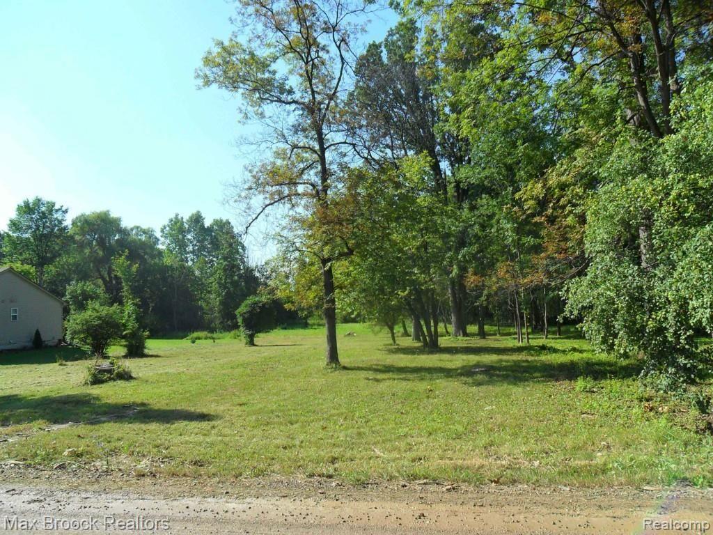 1 Farmbrook Road Southfield, MI 48034 - Photo 32 of 49