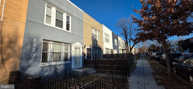 $5,200 | 1220 16th Street Northeast, Washington, DC 20002