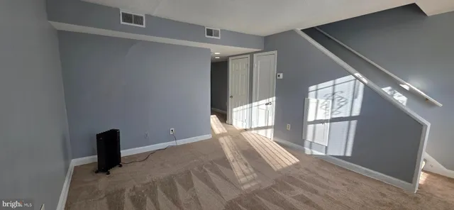 $5,200 | 1220 16th Street Northeast, Washington, DC 20002