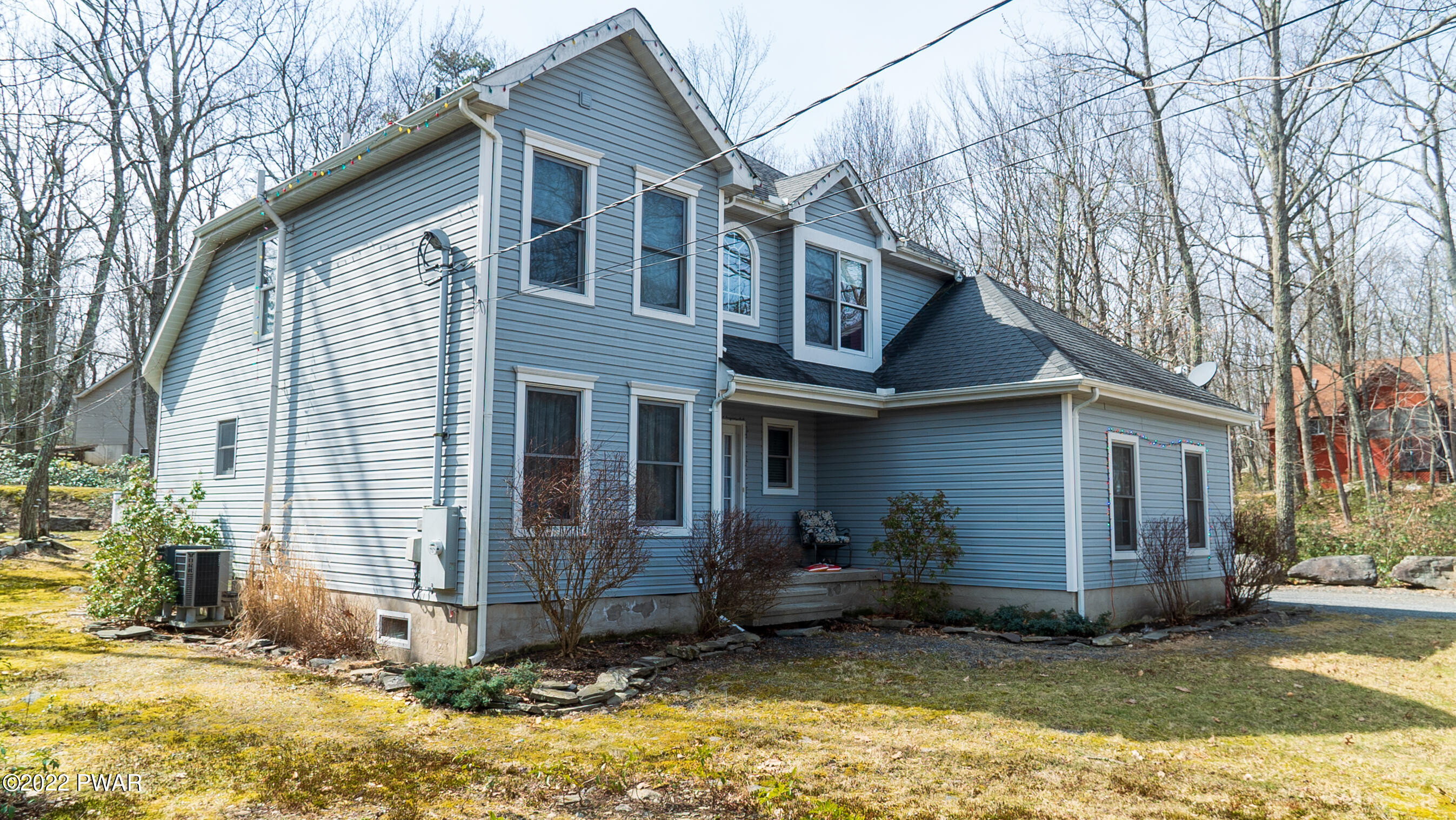 408 Maple Ridge Drive Hawley, PA 18428 - Photo 2 of 38 Left