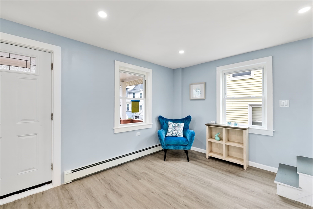17 Berkley Road Hull, MA 02045 - Photo 4 of 29 Gallery Image 4