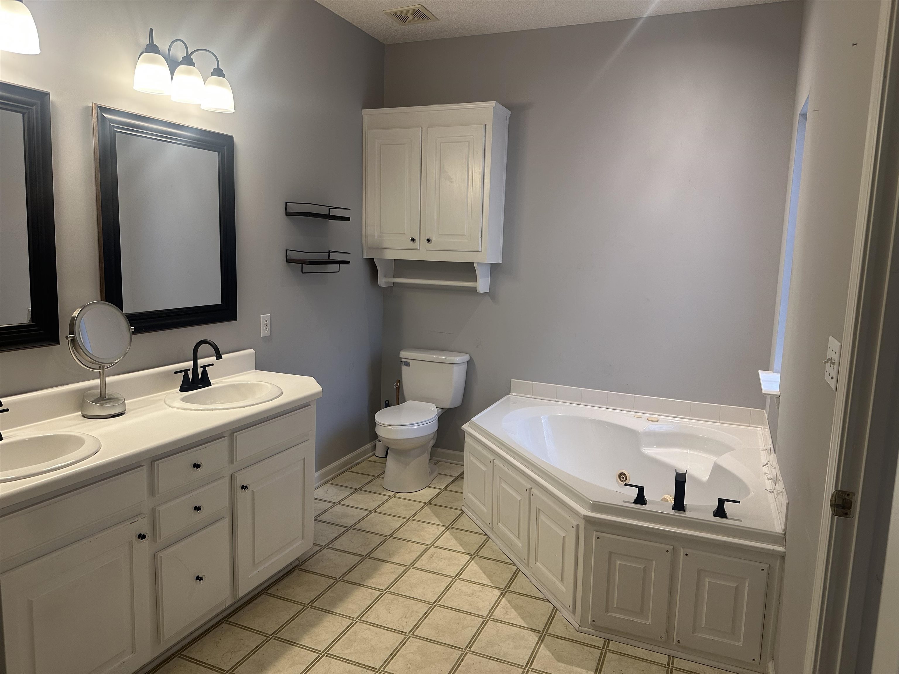 218 Brittany Road Gaffney, SC 29341 - Photo 11 of 18