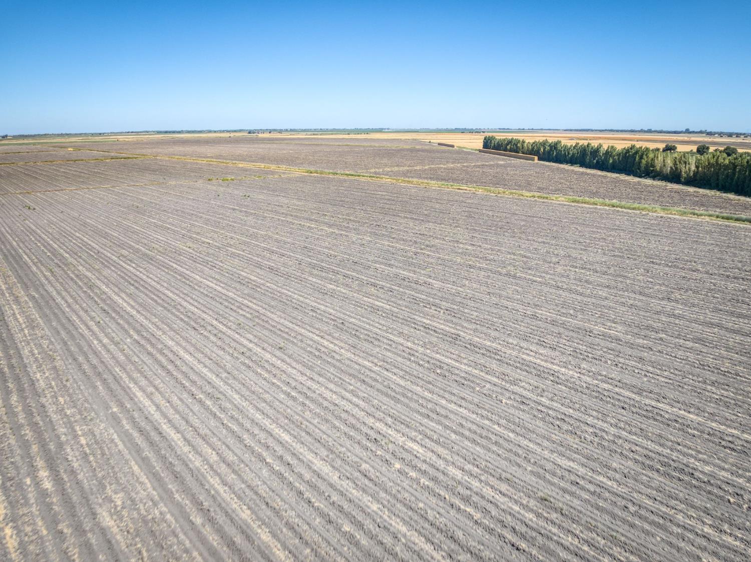 0 State Highway Walnut Grove, CA 95690 - Photo 2 of 5 a view of an ocean and beach