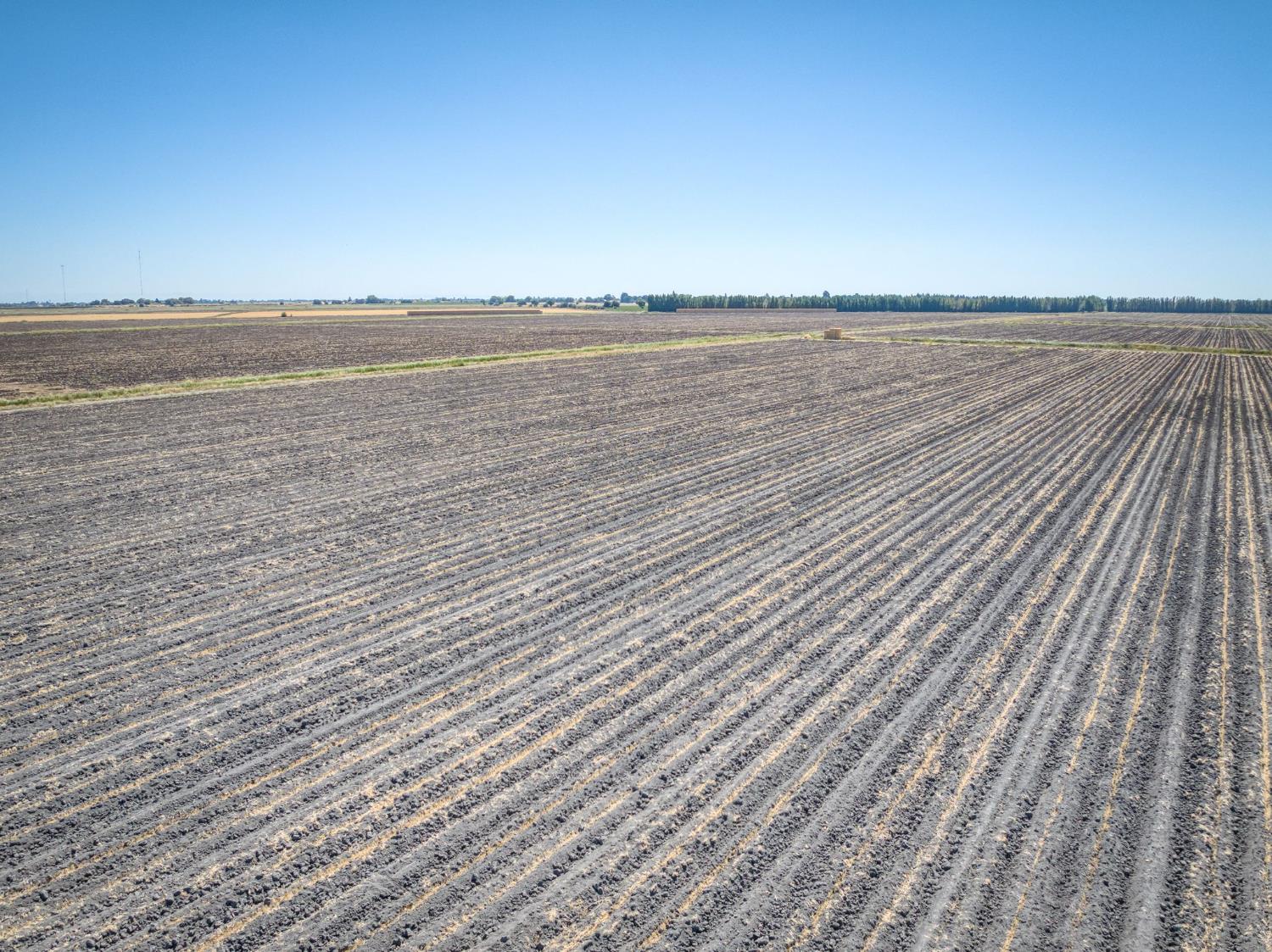 0 State Highway Walnut Grove, CA 95690 - Photo 4 of 5 a view of an ocean beach