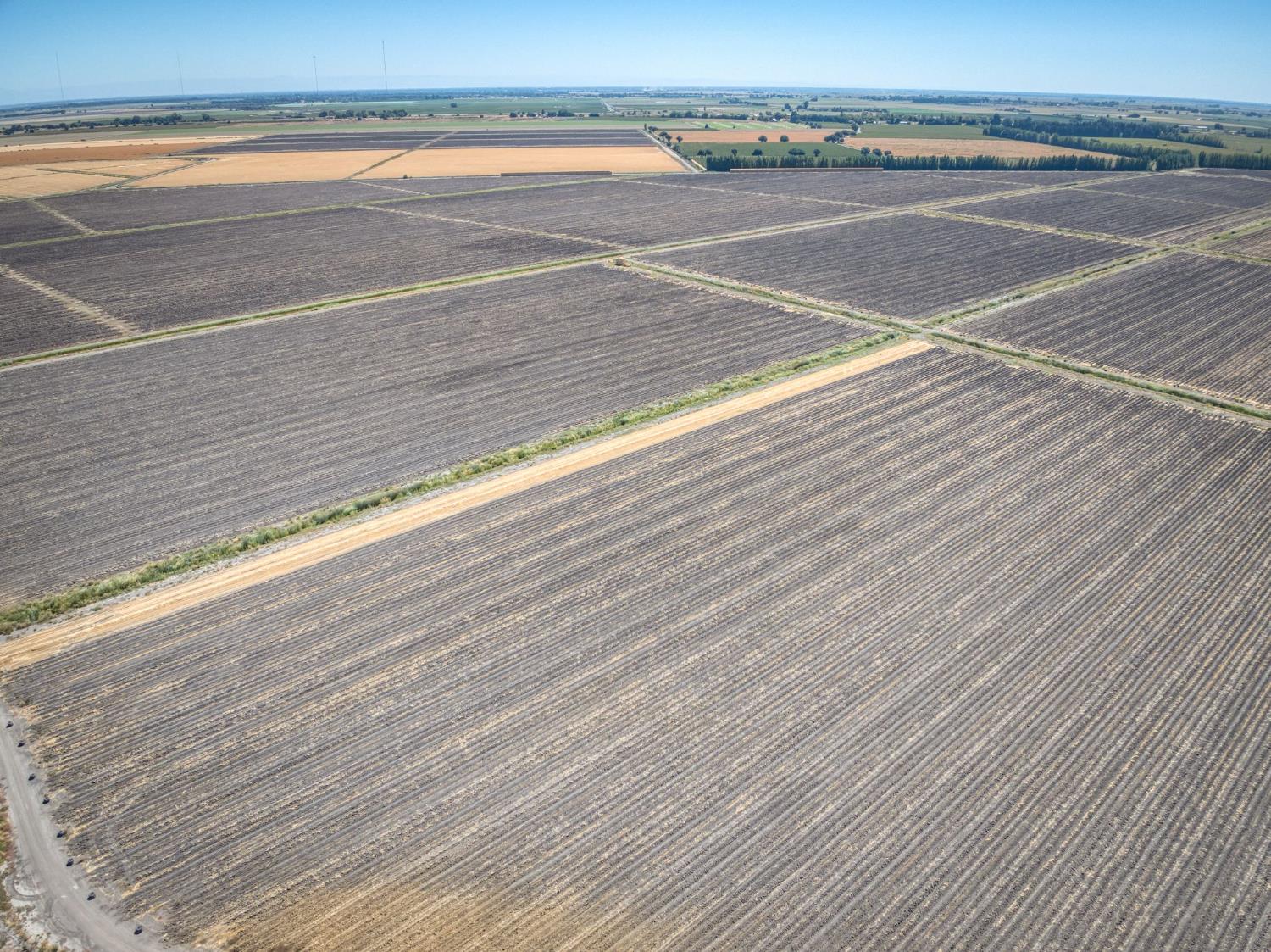 0 State Highway Walnut Grove, CA 95690 - Photo 5 of 5 a view of a tennis court