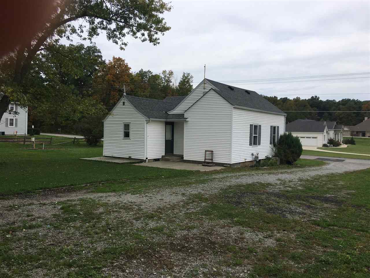 1436 Pion Road Fort Wayne, IN 46845 - Photo 3 of 36