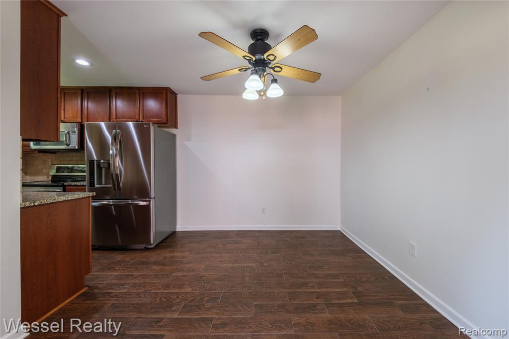 417 Prospect Street, Unit 210 Romeo, MI 48065 - Photo 7 of 23