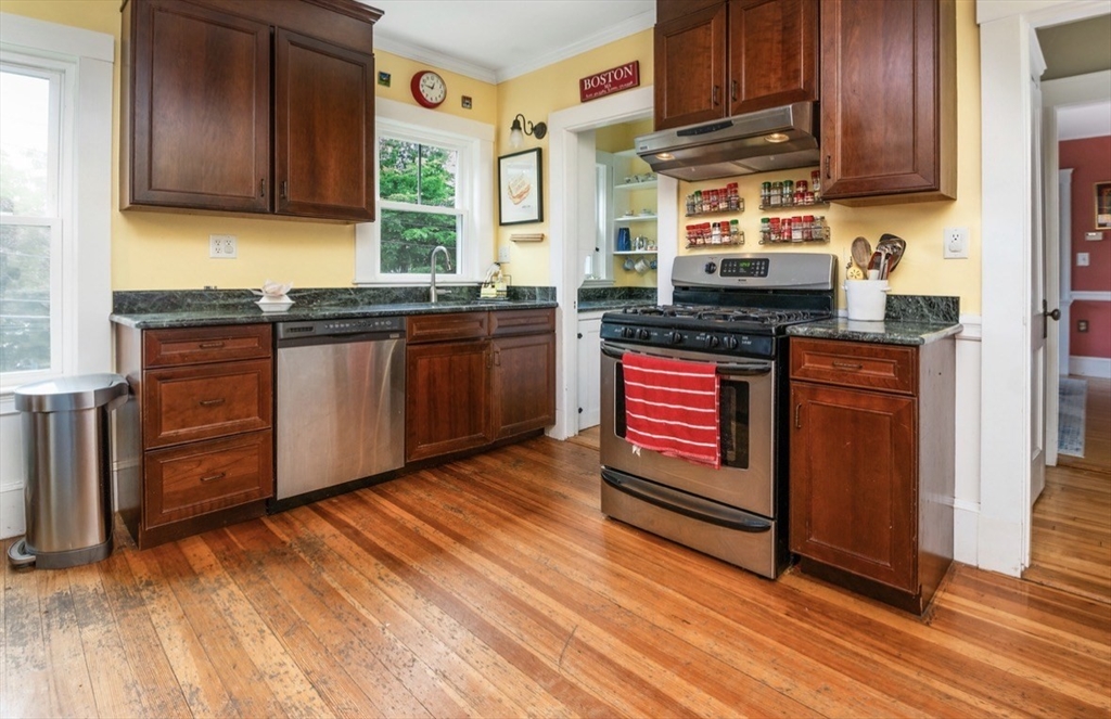 322 Lagrange Street, Unit 1 Boston, MA 02132 - Photo 5 of 19