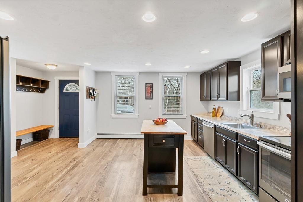 31 Dodge Hill Road Sutton, MA 01590 - Photo 2 of 37 Gallery Image 2
